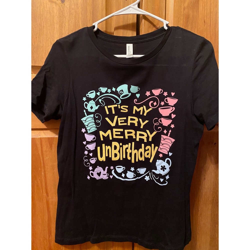 NWOT, Glitter Ever After, Alice In Wonderland Unbirthday Shirt Small